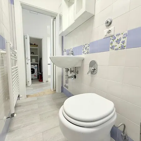 P075 - Porto Recanati, Nuovo Bilocale Fronte Mare Con Accesso Diretto * Порто-Реканати
